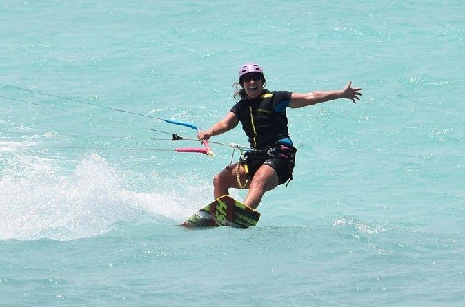 2.5-Hour Private Kiteboarding Lessons at Kanaha Beach in Kahului - Price and value, $394.96 per person for a private lesson