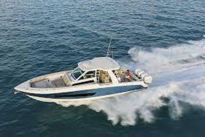 2-Hour Maalaea Luxury Powerboat Sunset Cruise for up to 6 Guests - Luxury comfort on a small boat (and why it matters)