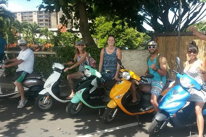 2 Passenger 200cc Scooter Rental - 21+ - Motorcycle License - The scooter setup: 12 inch tires, USB charger, and storage