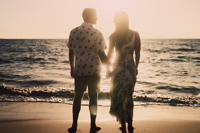 A Romantic Photoshoot for 2 in Maui - Tips to get photos that look like you, not like a pose
