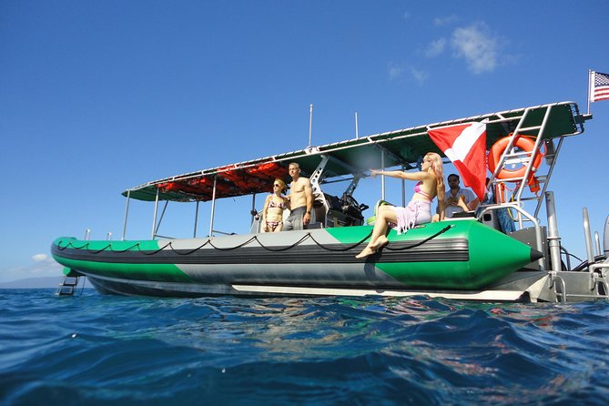 Afternoon Adventure Snorkel from Ka'anapali - Getting onto the boat: the real-world boarding test