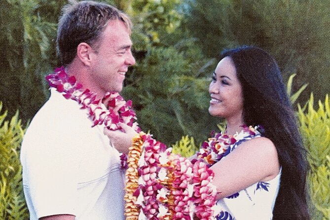 Deluxe Orchid Lei Greeting (Maui, Kahului Airport, OGG) - Transportation is on you, so plan the next step