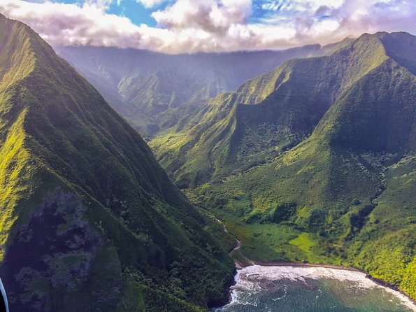 Doors Off West Maui and Molokai 45 minute Helicopter Tour - Price and Value: Why It Costs This Much for 45 Minutes