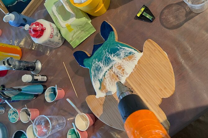 Epoxy Resin Cheese Board Art Class - Key highlights I’d center in your planning