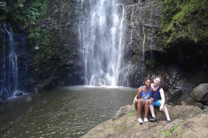 Famous Road to Hana Waterfalls, Black Sand Beach & Lunch - Upper Waikani Falls and the “waterfall of all waterfalls” moment