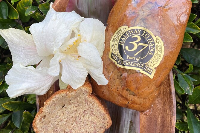 Full-Circle "Reverse" - Luxury Road to Hana Tour from South Maui - Halfway to Hana banana bread and the return via Haiku, Maliko, Paia