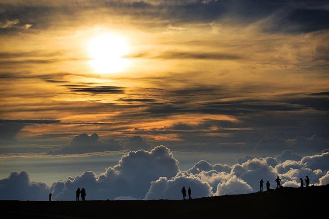 Haleakala Maui Sunset Twilight Tour with Dinner - The crater overlook experience: what you may see (and what to plan for)