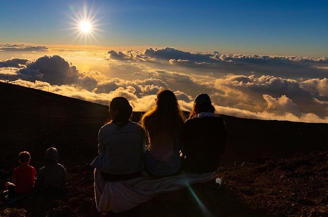 Haleakala's Best Sunset Tour with Dinner - Dinner included: value, and why it is more than a checkbox