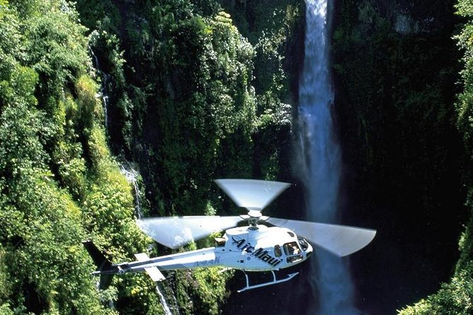 Hana Rainforest and Haleakala Crater Helicopter Tour - Pilot narration and the music factor: what you’re really paying for