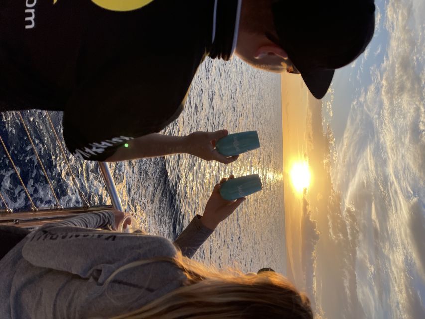 Kaanapali: Sunset Dinner Catamaran Cruise With Drinks - Quick hits