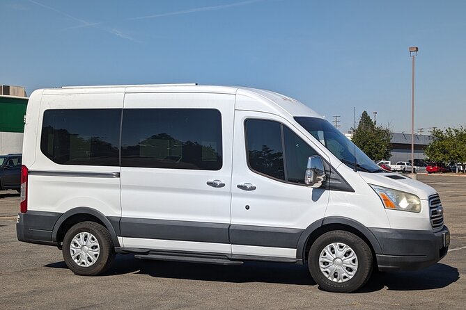 Kahului OGG Airport and Kihei Wailea Hotels Private Transfer - The arrival flow: staff calls, driver waits near luggage claim