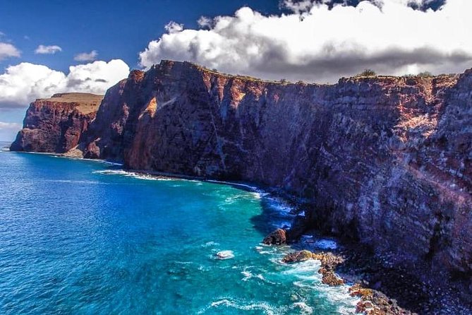 Lanai Deluxe Dolphin Adventure & 3 Snorkel Sites - What to bring for clear-water swims, GoPro moments, and Maui sun