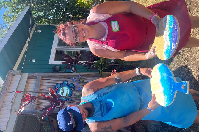 Make your own Maui Souvenir/Ocean resin class - Learning the wave-pour technique without getting lost