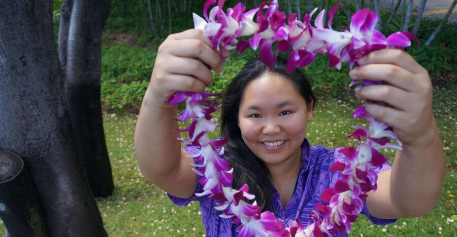 Maui Airport Custom Lei Greeting - Choose Your Lei - What Happens in Those 20 Minutes at Baggage Claim