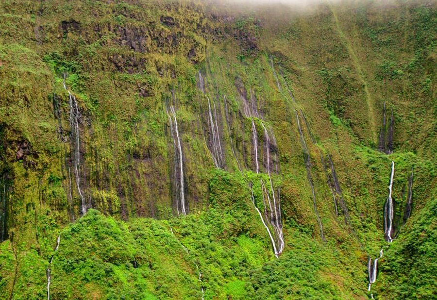 Maui and Molokai: Spectacular Helicopter Tour - Timing, check-in, and what to pack so nothing slows you down