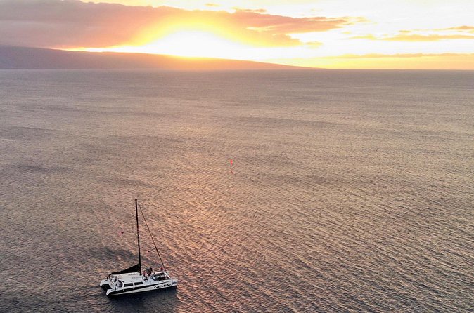 Maui: Coast of Ka'anapali Beach Sunset Dinner Sail - Drinks and Music: The Included Open Bar Is Where This Cruise Really Wins