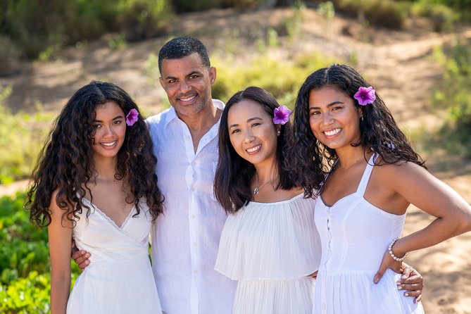 Maui Family and Couple Beach Photo Session - Po‘olenalena Beach is your studio, not a waiting room