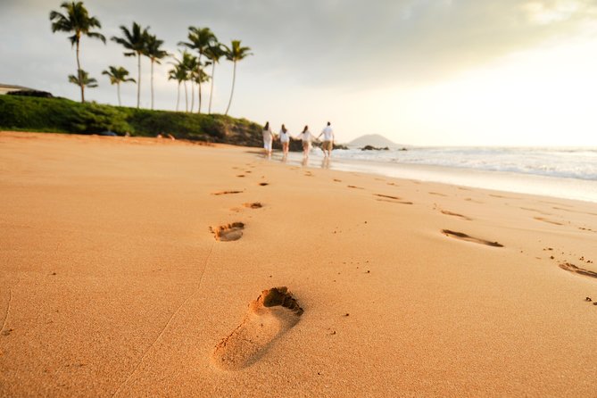 Maui Family and Couple Beach Photo Session - Timing, weather, and meeting at Po‘olenalena without headaches