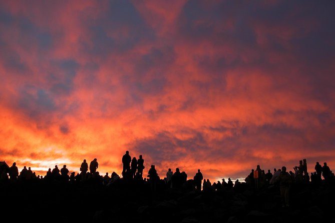 Maui Haleakala Sunrise Downhill Bike Tour with Mountain Riders Rated #1 - The cold wait at Haleakalā National Park and what it’s really like