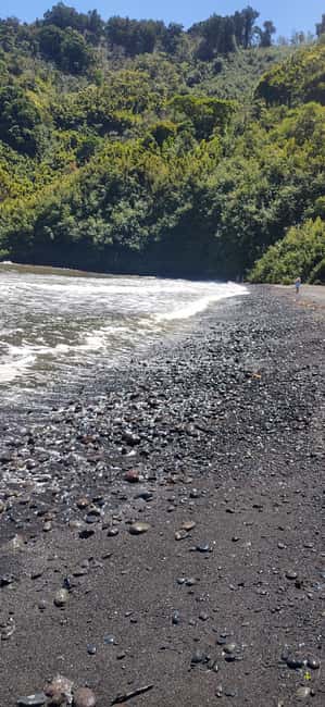 Maui: Halfway to Hana Black Sand Beach & Turtles Tour - Hookipa Beach Park and the Hawaiian Green Sea Turtle Finish