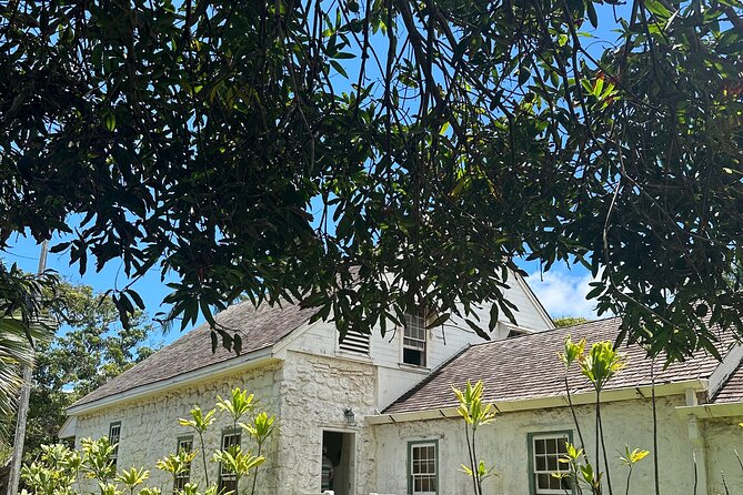 Maui Historical Island Tour - Stop 5: Leoda’s Kitchen and Pie Shop for optional lunch