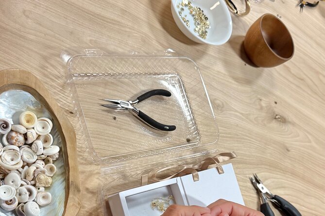 Maui Jewelry Making Class with Puka Shells and Pearls - What you take home, and why it makes a great Maui gift