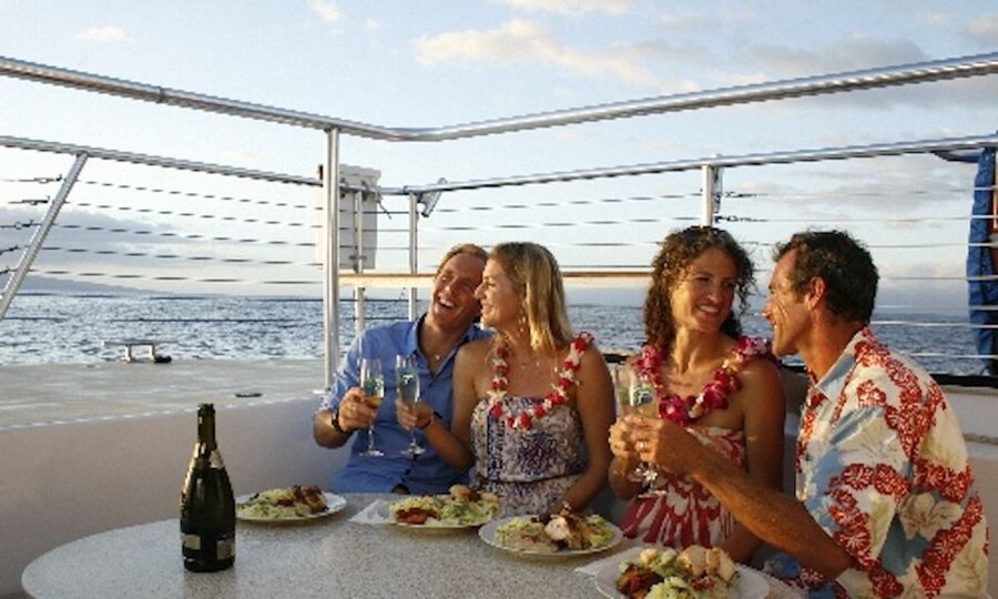 Maui: Ka'anapali Luxury Sunset Dinner Sail - Where You Meet the Crew (And How to Avoid Stress)