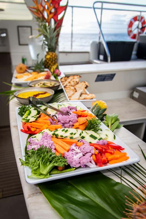 Maui: Kaanapali Whale Watching Boat with Open Bar and Food - The 2.5-Hour Whale Watch: Finding Humpbacks with Help Onboard