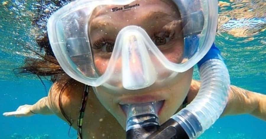 Maui: Molokini Express Snorkeling Tour - 2 hours - Molokini’s volcanic crater, from crescent shape to edge-of-the-world views