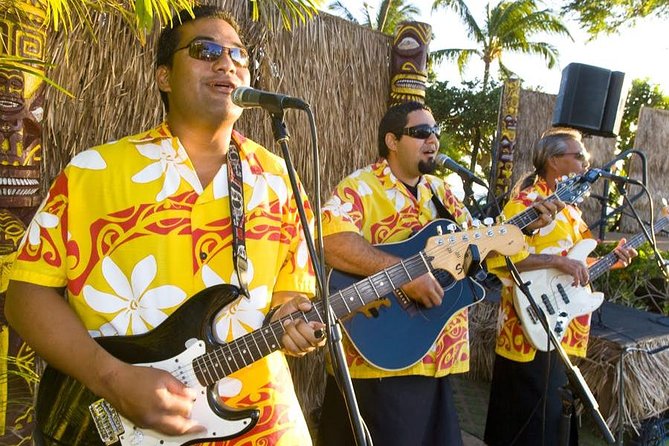 Maui Nui Luau at the Sheraton Maui Resort & Spa - When the Cliff Stunt Happens, and When It Does Not