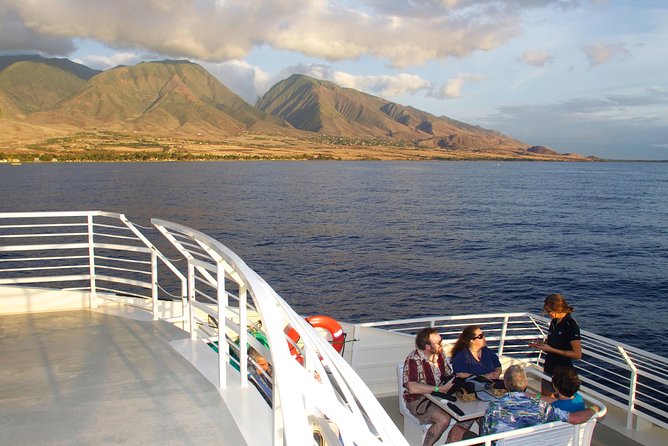 Maui Premium Dinner Cruise: Four Course Dining Experience - Beverages, alcohol rules, and the cashless boat setup