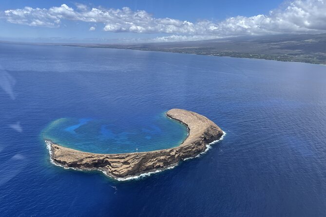 Maui -PRIVATE- Air Tour FUN: 3 Islands: (2-5 people): SEE it ALL! - Makena, lava fields, and why the geology view is the real souvenir