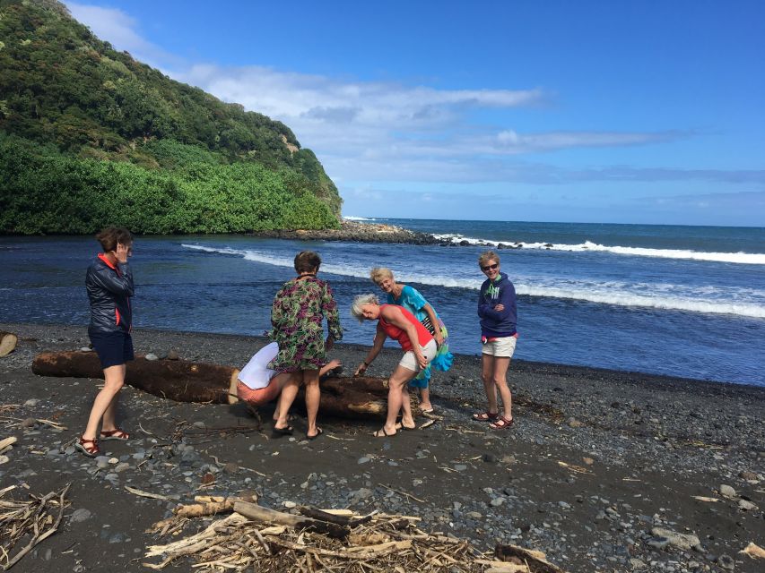 Maui: Road to Hana Private Adventure Tour with Luxury SUV - Hamoa Beach, Hana Town, and Waianapanapa Black Sand State Park
