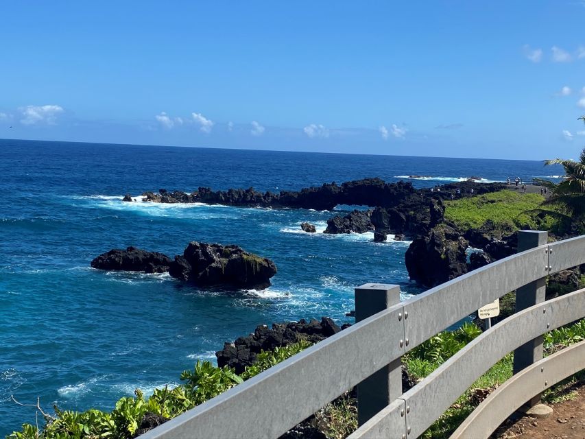 Maui: Road to Hana Private Adventure Tour with Luxury SUV - The start in Kahului: snacks, pickup timing, and Kula views