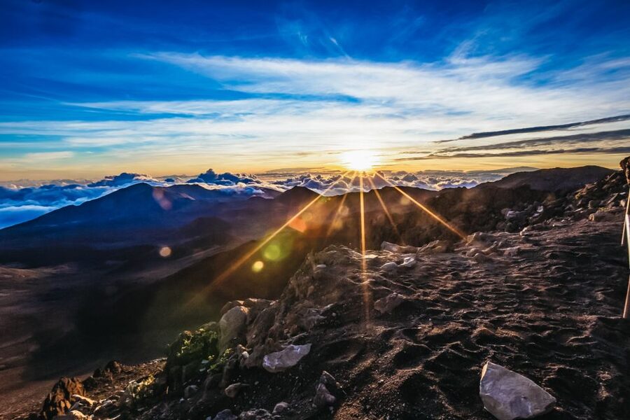 Maui: Sunrise & Breakfast Tour to Haleakala National Park - Breakfast in Kula, Plus Local Treats and Coffee