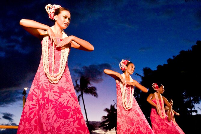 Maui: Te Au Moana Luau at The Wailea Beach Marriott Resort - Drinks, atmosphere, and practical comfort wins