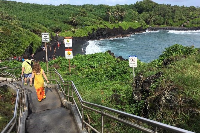 Maui Tour : Road to Hana Day Trip from Lahaina with Pick-up - Ke‘anae Point: poi farms, village views, and a taste of local food culture