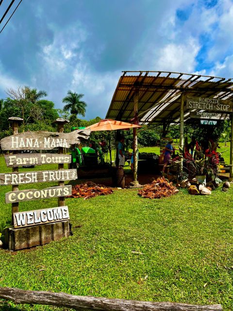 Maui: VIP Road to Hana Private Tour in Convertible SUV - Kahului or Pa‘ia pickup, and why the meeting point matters