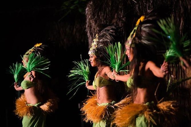 Myths of Maui Luau Dinner and Show - Food, drinks, and service: the good, the mixed, and how to handle it