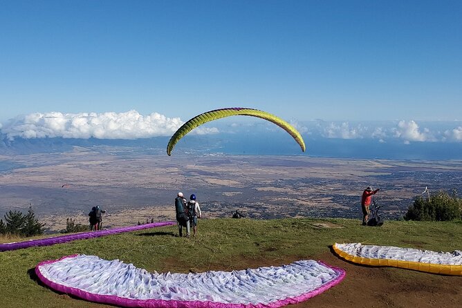 Paraglide Maui's 1K Tandem Paragliding Experience - Optional Top Gun 3K upgrade for more time in the air