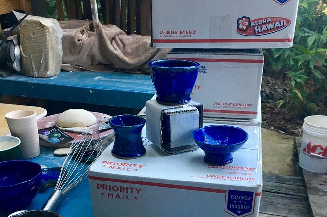 Pottery Class: Make your own mug or Bowl on Maui - Practice time: how people manage 1 to 3 pieces without stress