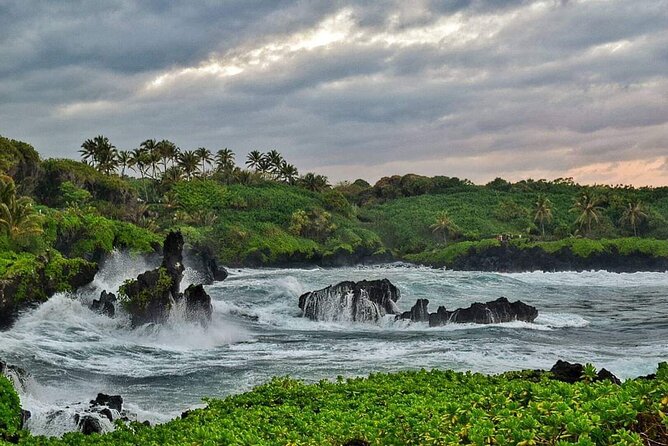 Private Full Day Hana Jeep Tour - Pua’a Ka’a State Park: waterfall vibes and a realistic swim call