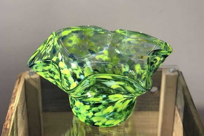 Private One Piece Glassblowing Lesson for 1 or 2 People - Choosing your design: colors, your style, and your Maui souvenir