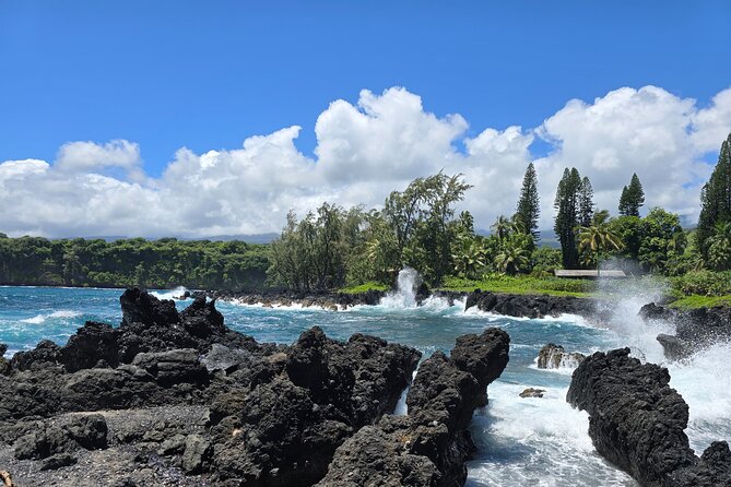Private Road to Hana Tour with Pickup - Hamoa Beach: body-surf-friendly and easy for a group to enjoy
