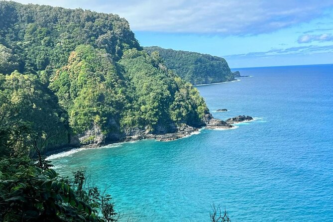Road To Hana Black Sand Beach Waterfalls & Turtles Tour - Wailua Valley State Wayside Park: quick legs, big views, short reset