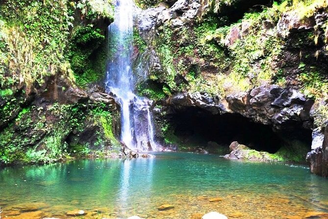 Road to Hana Private Jungle Tour - Hana town lunch and beach time, with room to choose