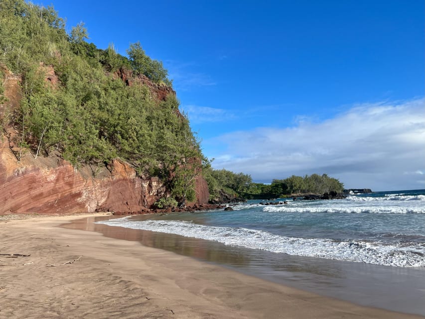 Road to Hana: Professional Guide, Food, Swimming, Waterfalls - Road to Hāna Without Driving: The Real Value of Letting Someone Else Handle It