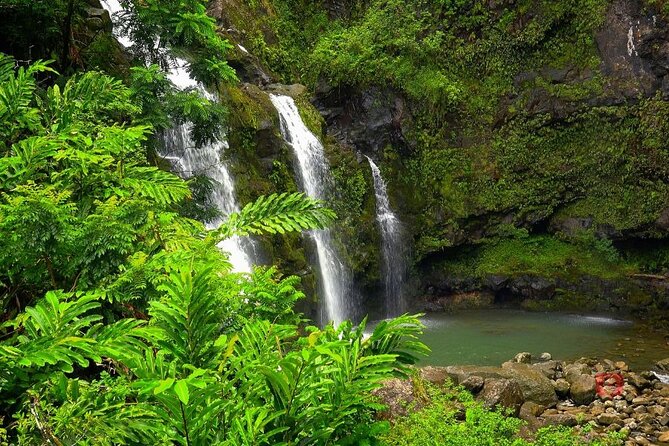 Self-Guided Audio Driving Tour in Road To Hana - Black Sand and the Pipiwai Trail Hike Plan