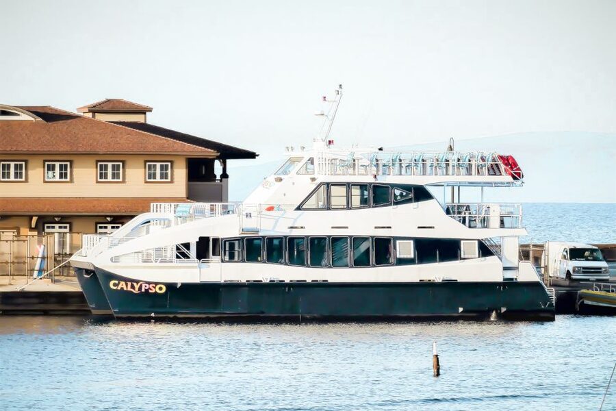 South Maui: Molokini Snorkeling Adventure - The Boat Extras You’ll Actually Use: Slides, Jumping, Showers, and Gear