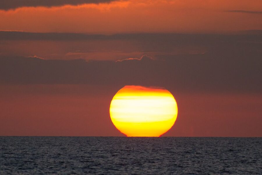 South Maui Sunset & Celestial Cruise - A 2.5-Hour Sunset Cruise That Turns Into Stargazing